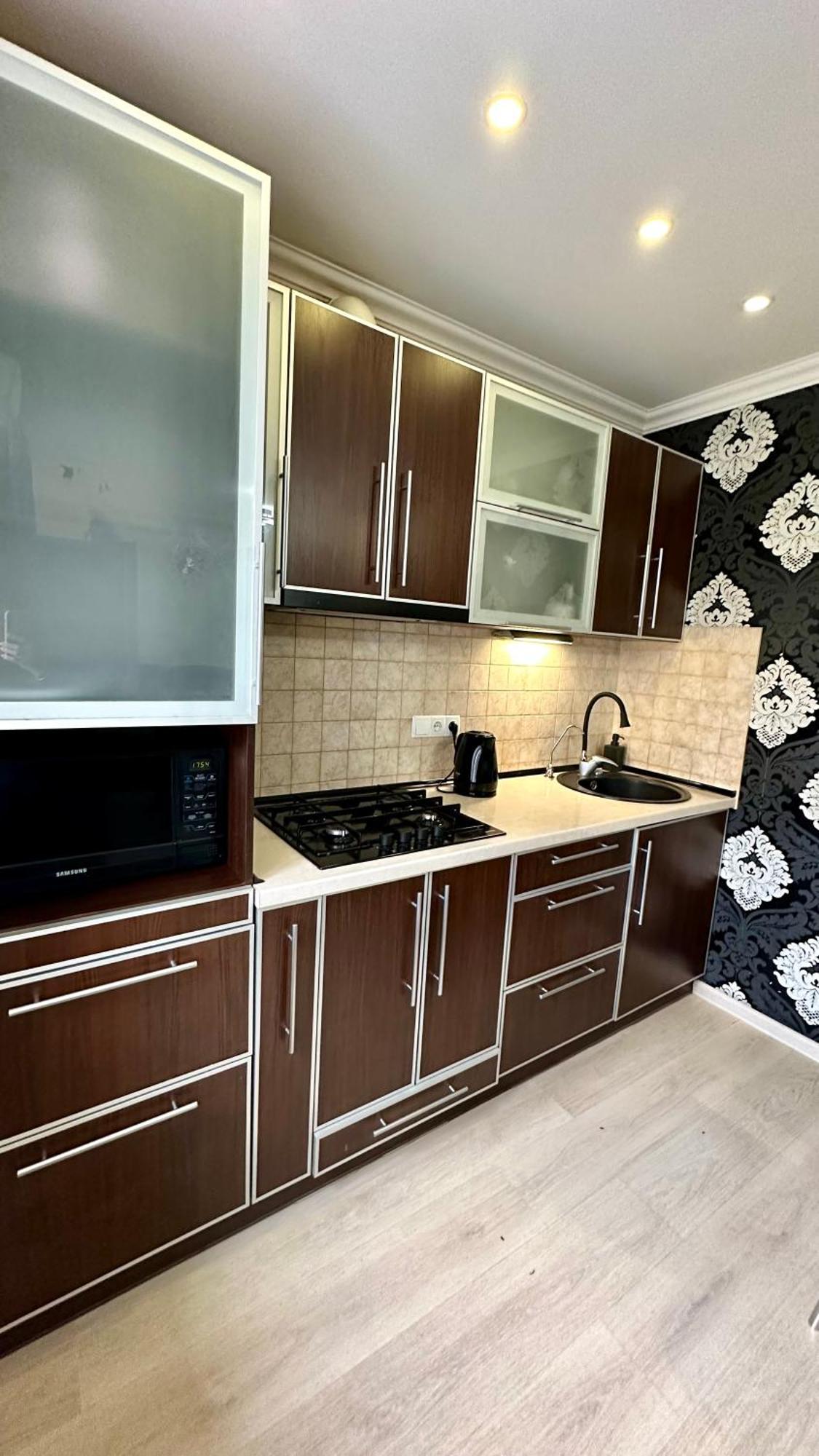 Apartment On Nauki Avenue 102 Dnipro Dış mekan fotoğraf